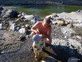 Пробуємо залізти до води.